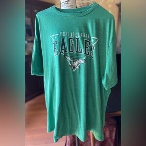 “FANATICS” PHILADELPHIA EAGLES
T-SHIRT SIZE: XXL